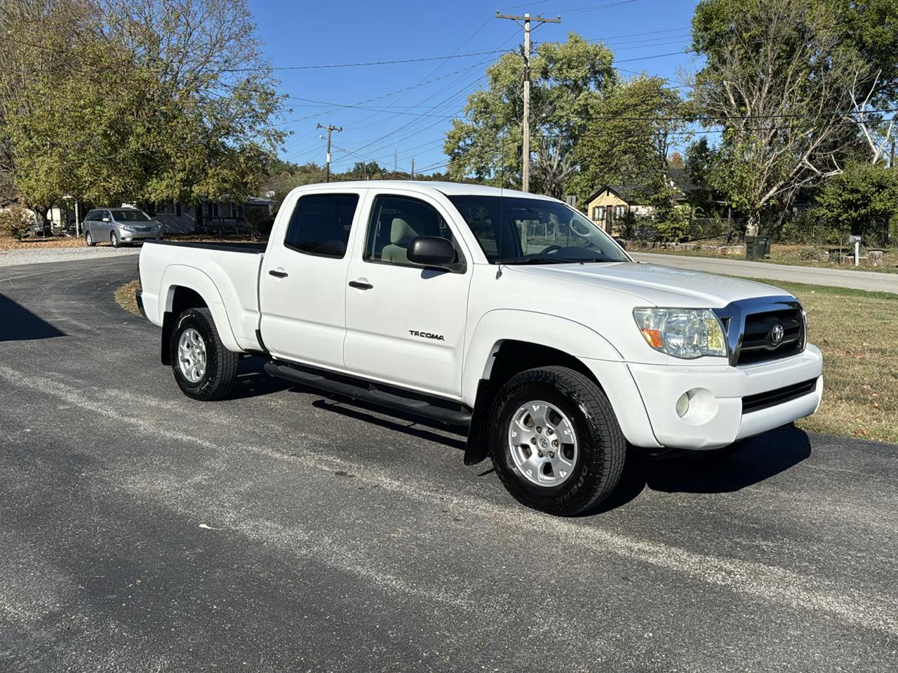 Toyota Tacoma 2WD Dbl LB V6 AT PreRunner (Natl) 2008