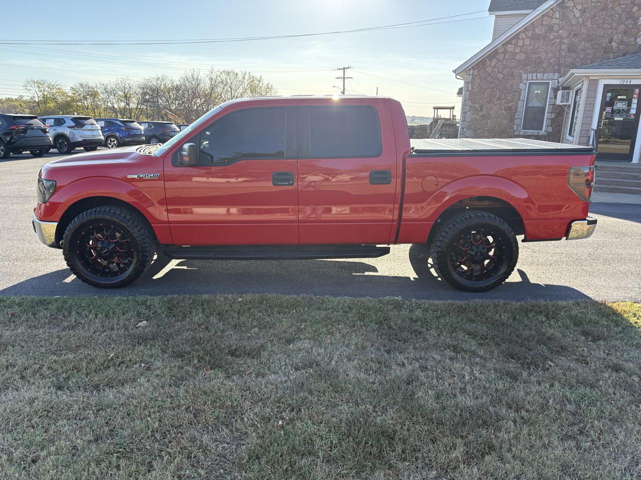 Ford F-150 2WD SuperCrew 145" XLT 2014