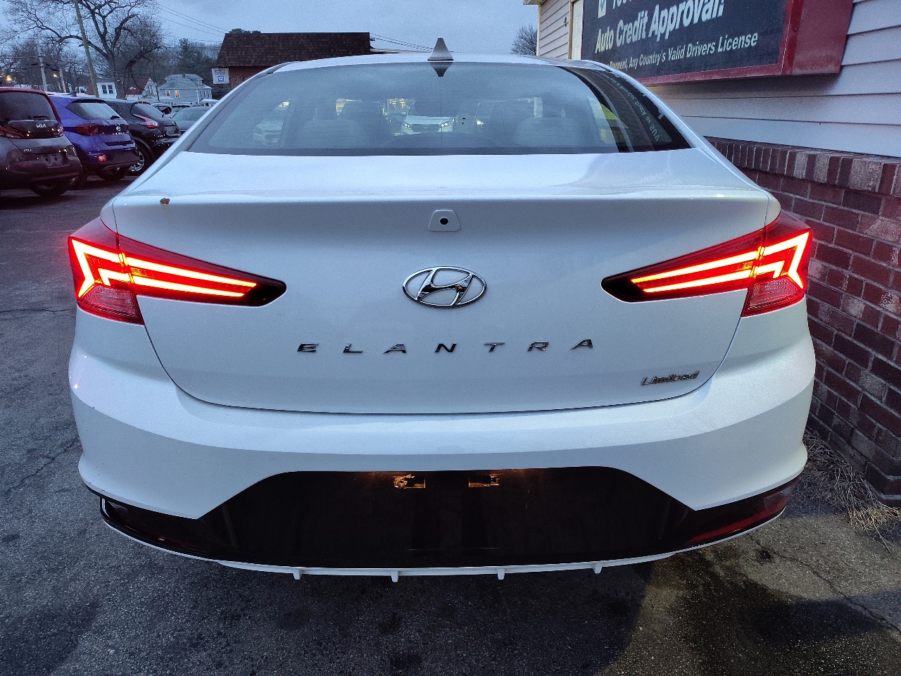 Hyundai Elantra Limited 2020