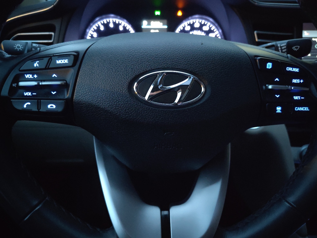 Hyundai Elantra Limited 2020