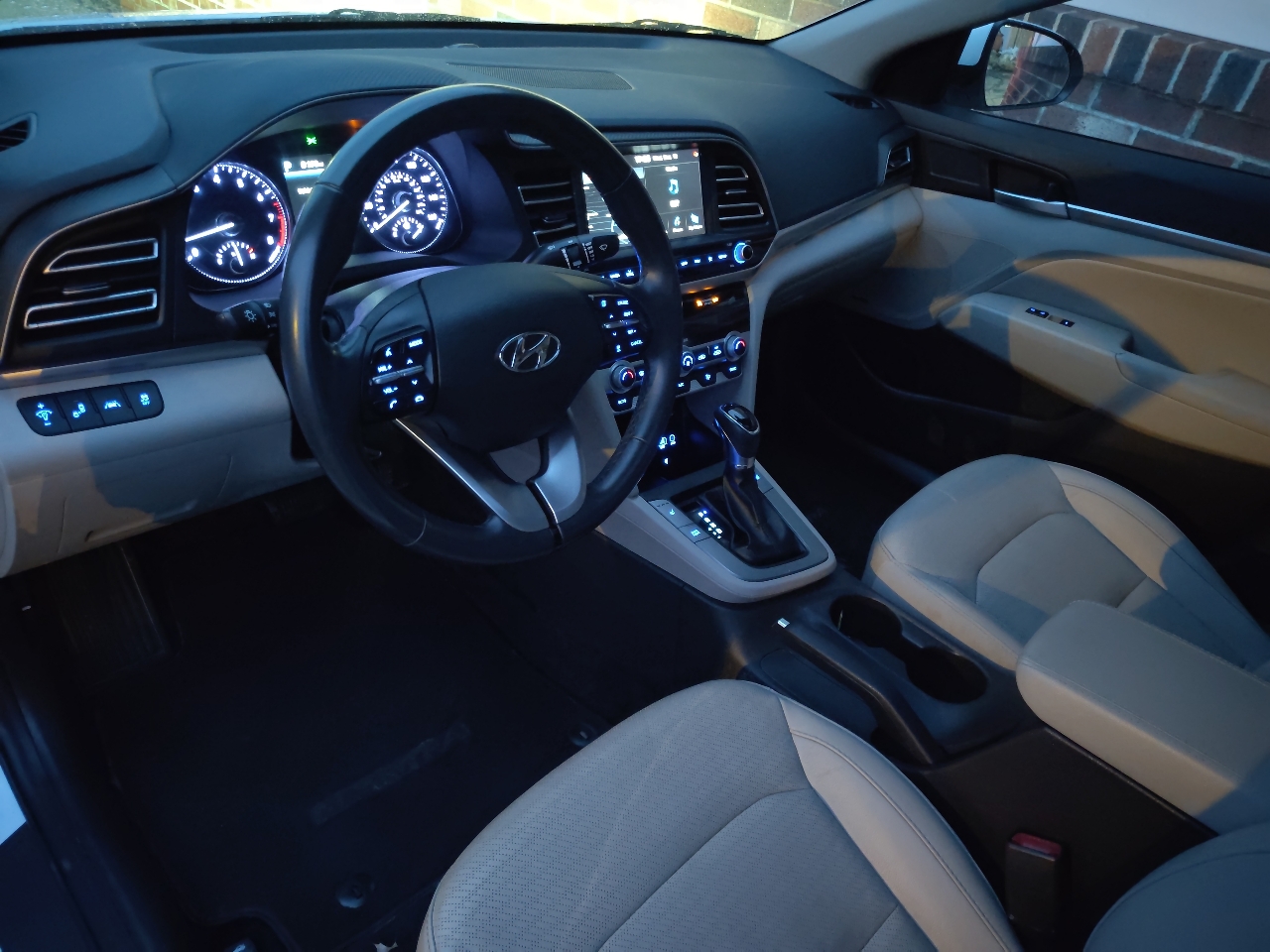 Hyundai Elantra Limited 2020