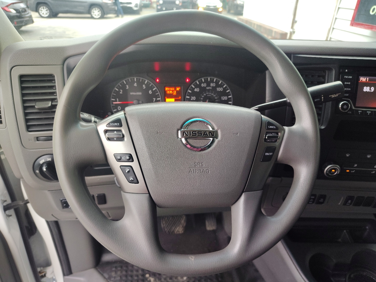 Nissan NV Cargo NV3500 HD Standard Roof V8 SV 2018