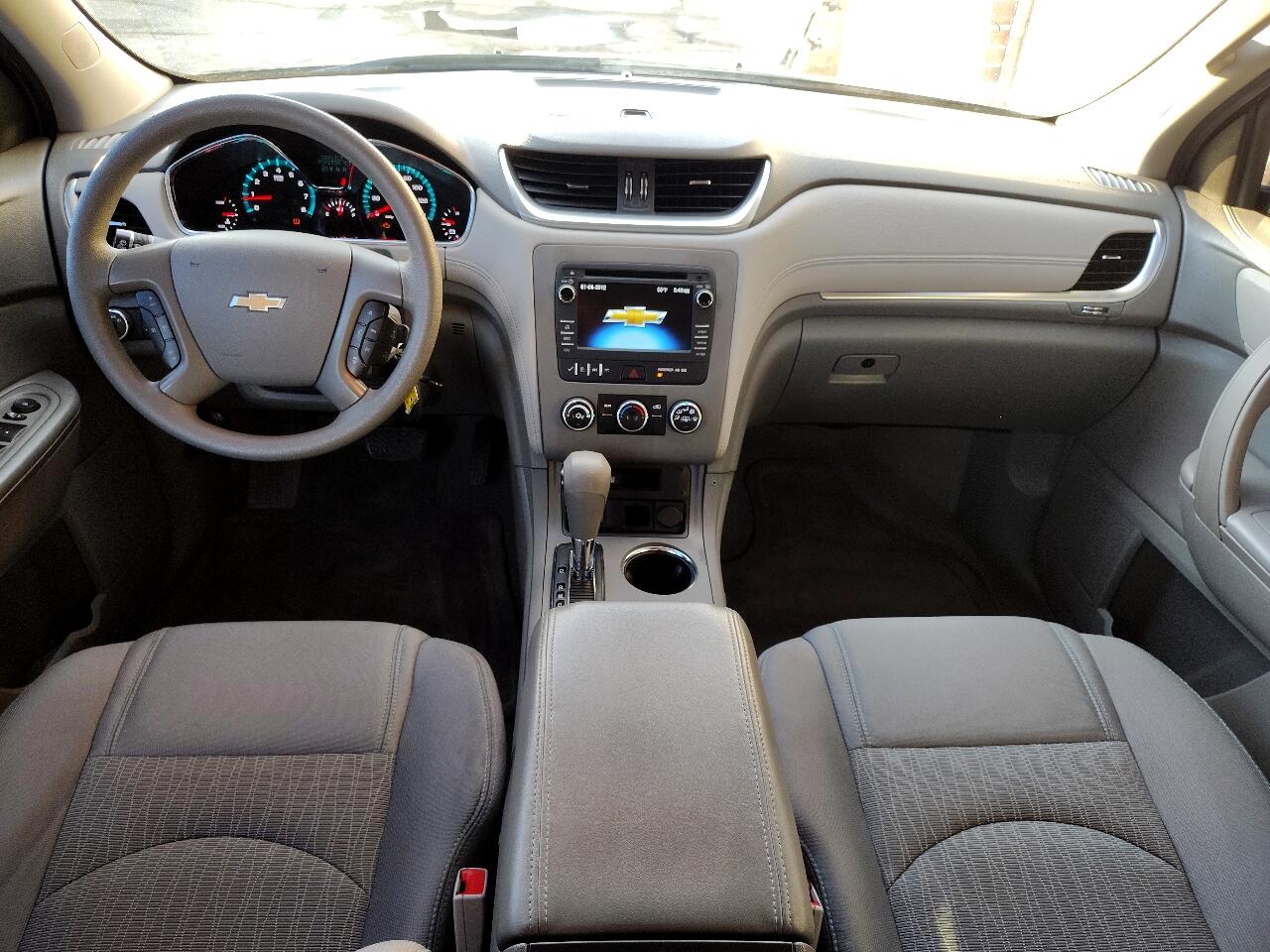 Chevrolet Traverse LS 2016