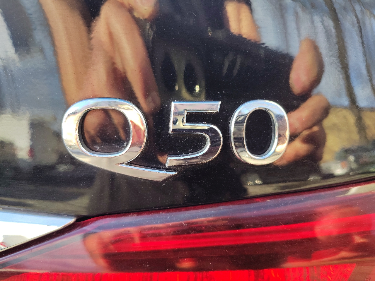 Infiniti Q50 3.0t LUXE 2018