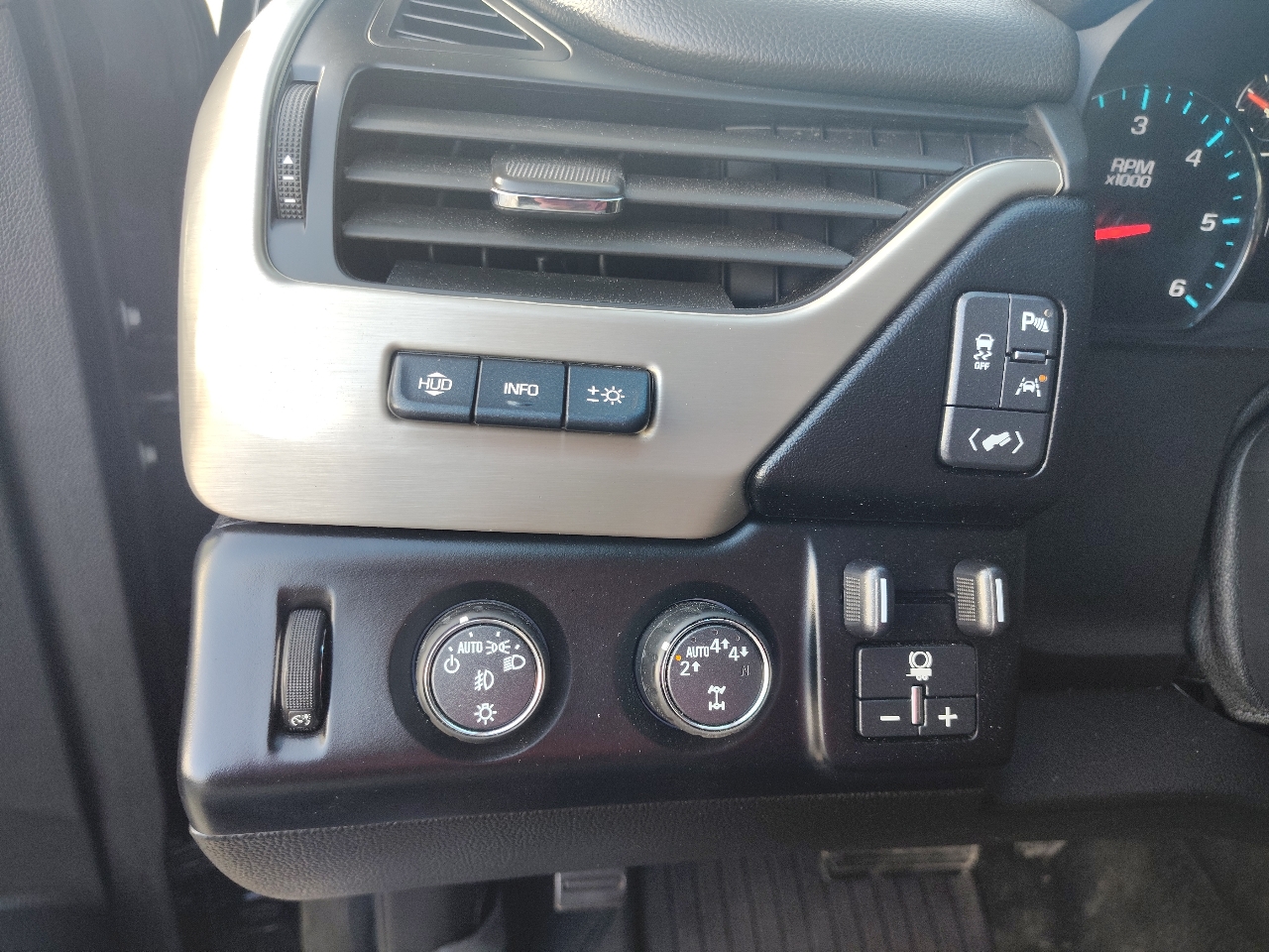 GMC Yukon XL Denali 2018