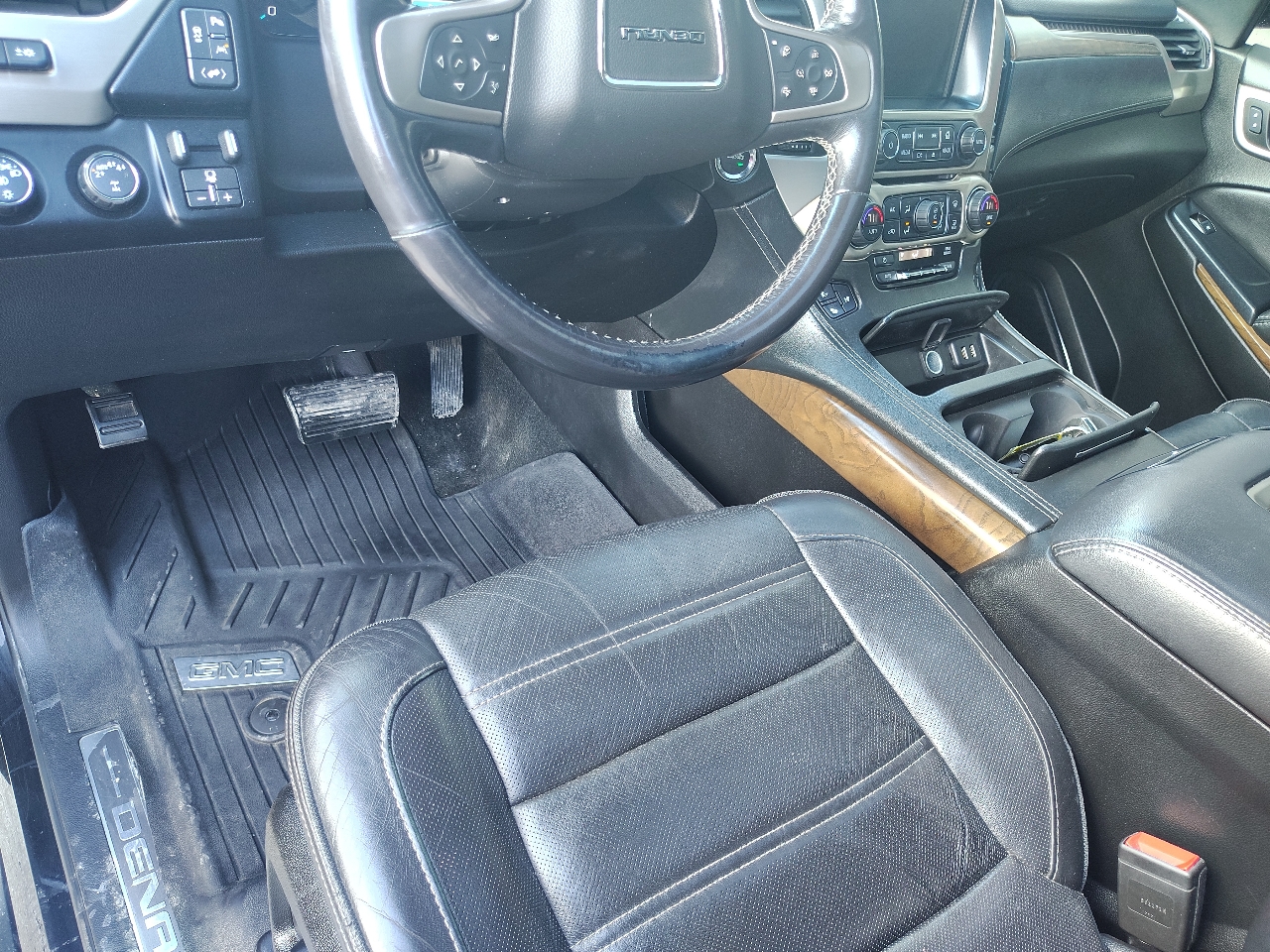 GMC Yukon XL Denali 2018