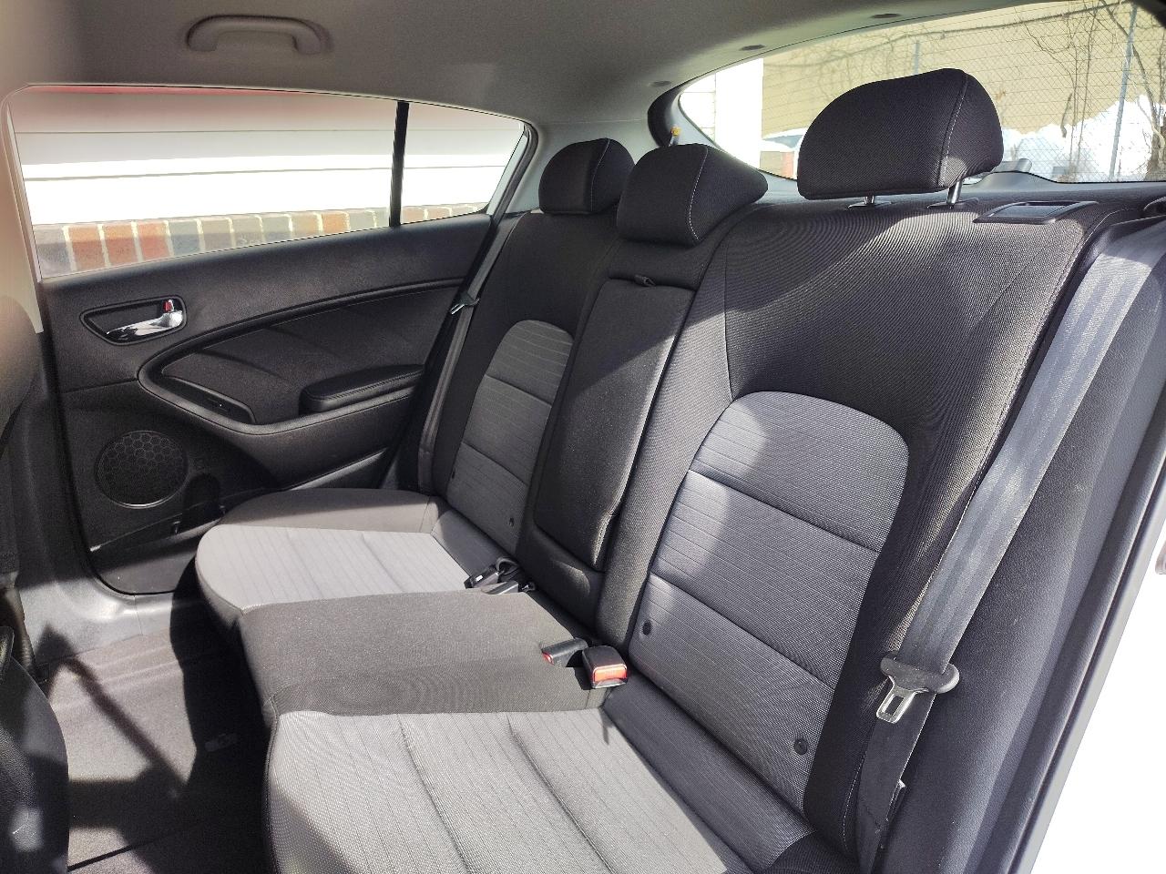 Kia Forte 5-Door EX 2016