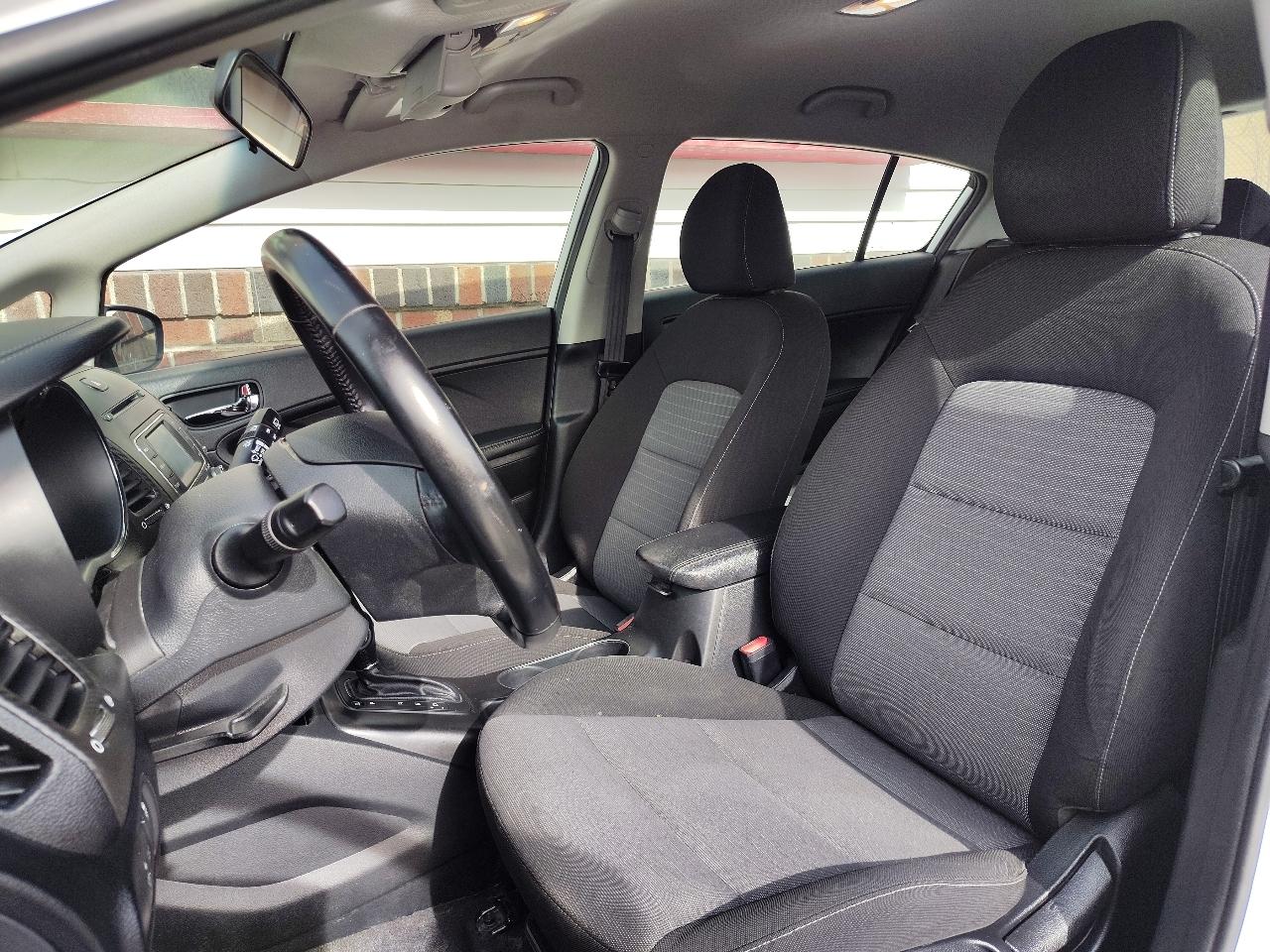 Kia Forte 5-Door EX 2016