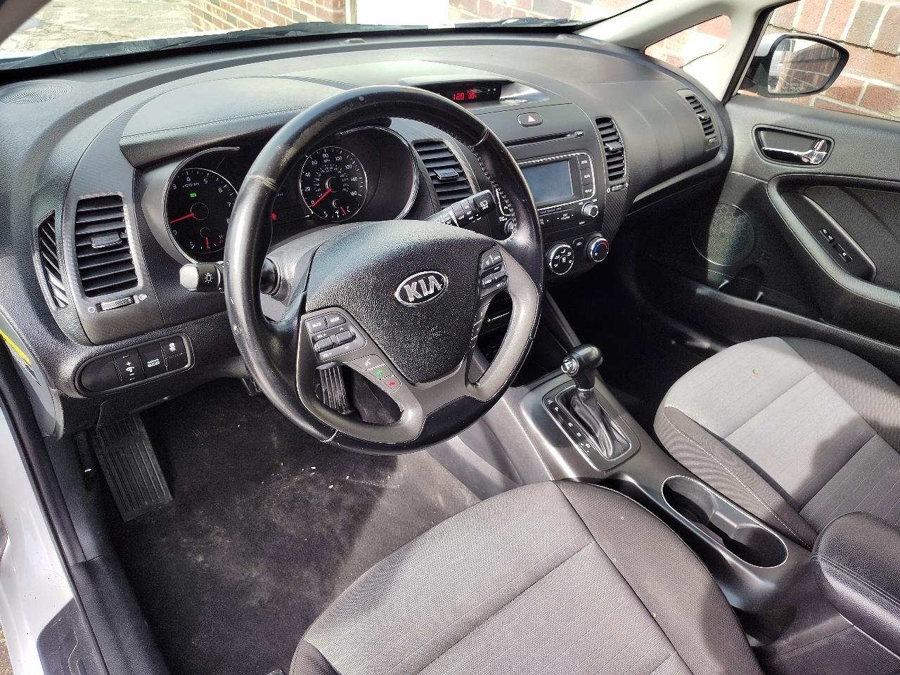 Kia Forte 5-Door EX 2016