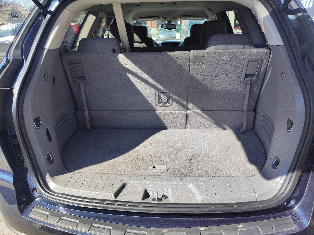 Chevrolet Traverse LS 2016