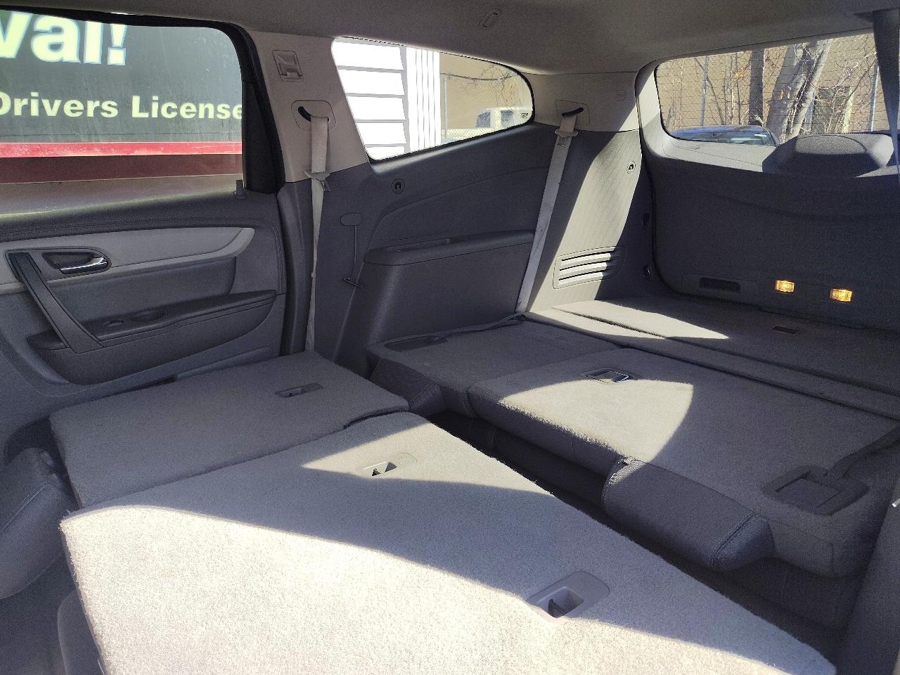 Chevrolet Traverse LS 2016