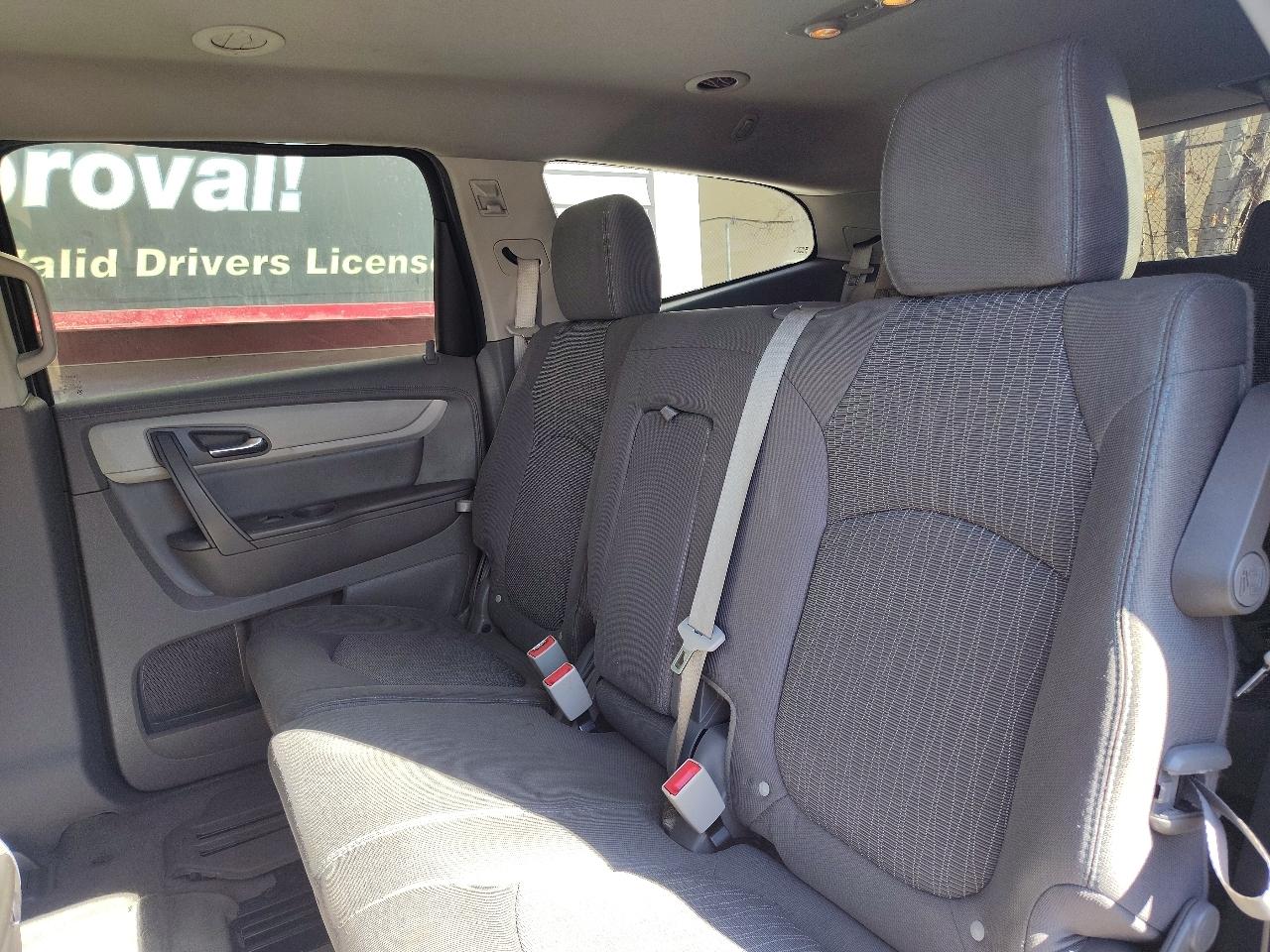 Chevrolet Traverse LS 2016