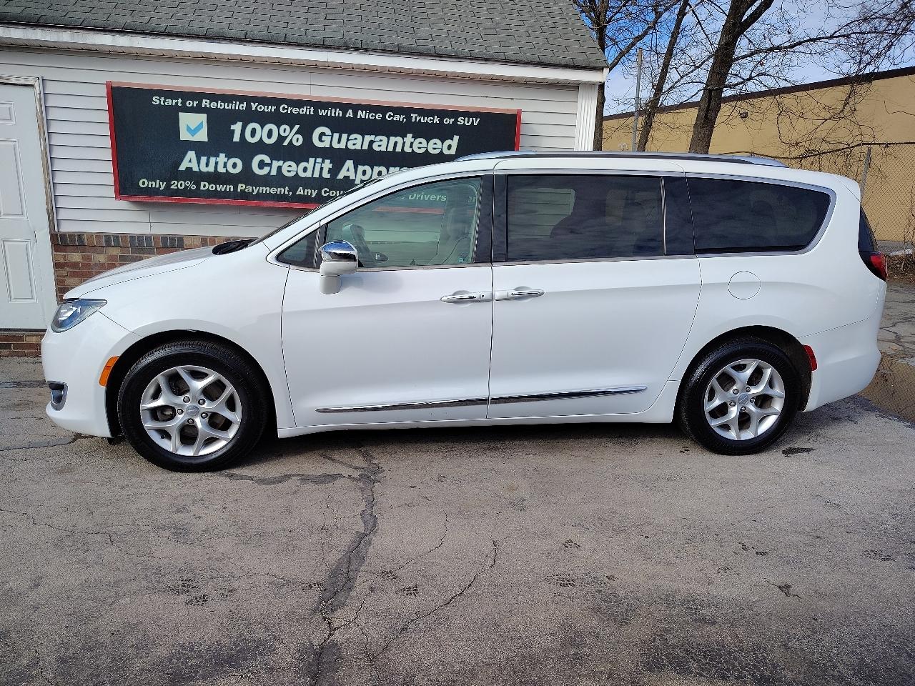 Chrysler Pacifica Limited 2020