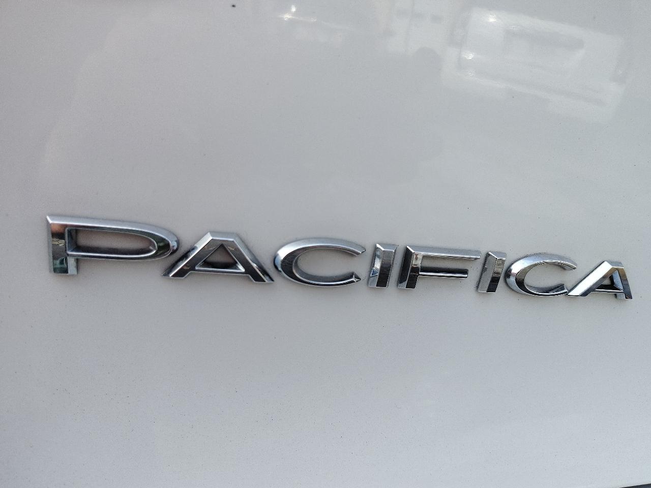 Chrysler Pacifica Limited 2020