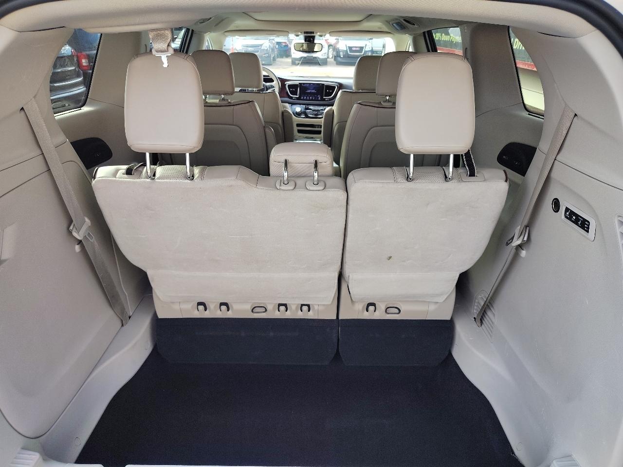 Chrysler Pacifica Limited 2020