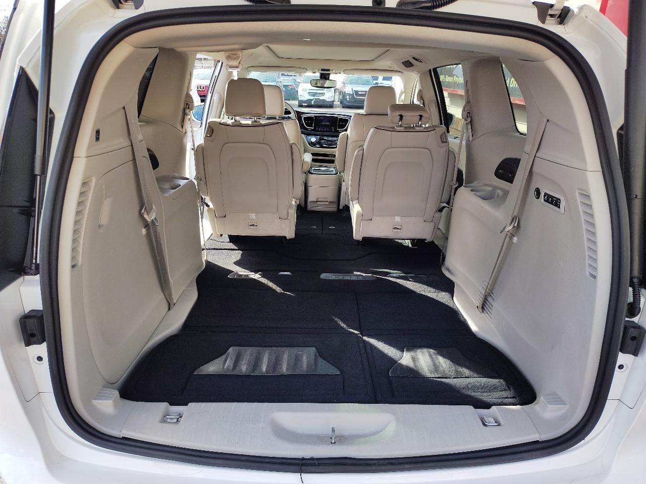 Chrysler Pacifica Limited 2020