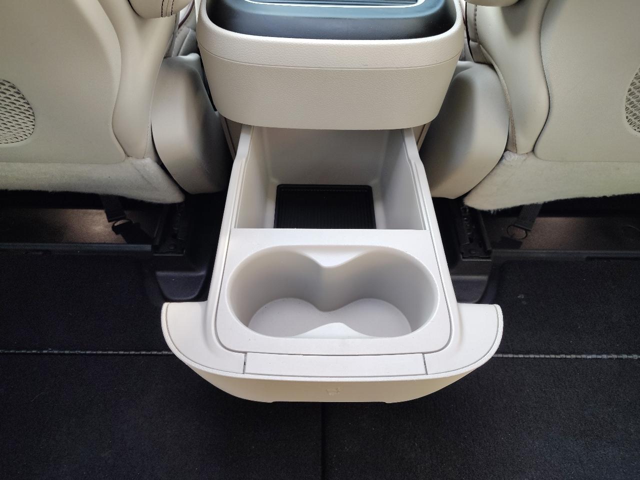 Chrysler Pacifica Limited 2020