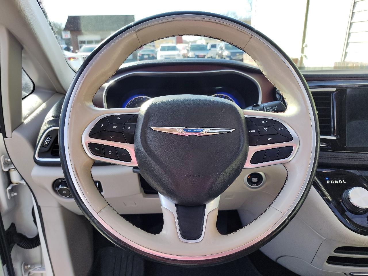 Chrysler Pacifica Limited 2020