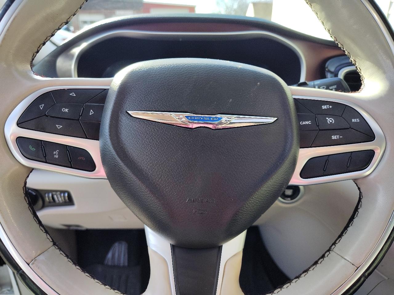 Chrysler Pacifica Limited 2020