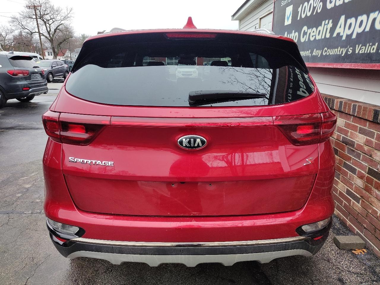 View vehicle photo 5