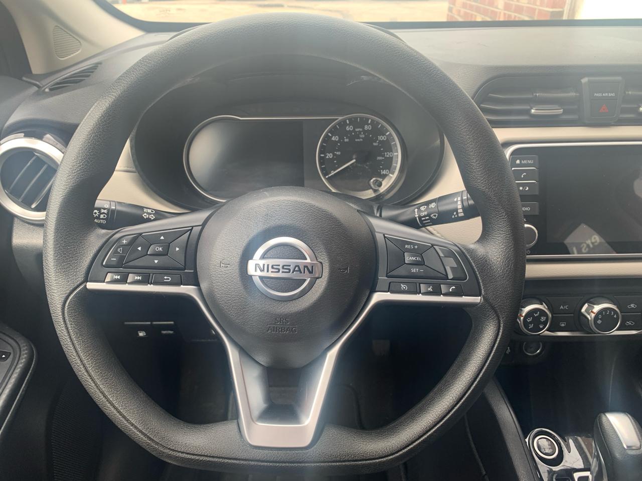Nissan Versa SV 2021