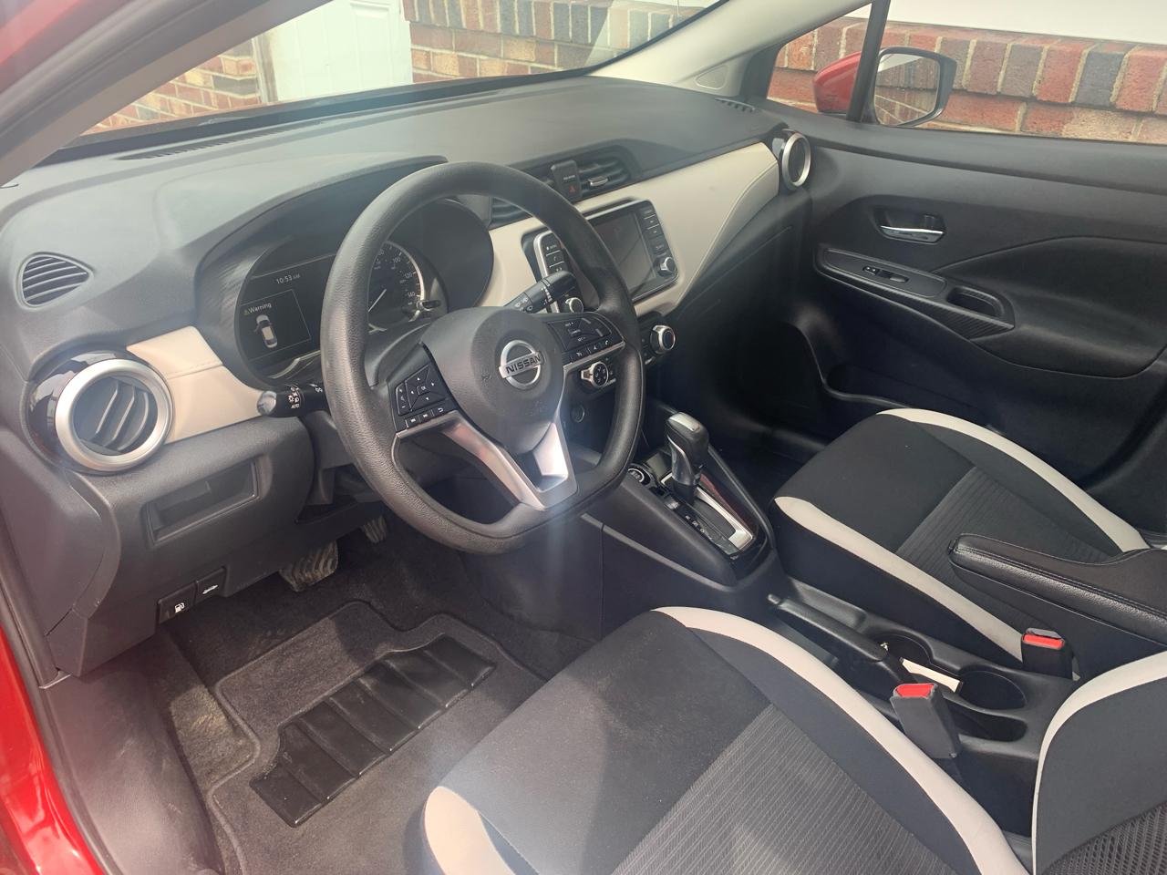 Nissan Versa SV 2021