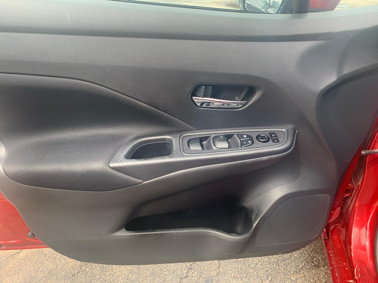 Nissan Versa SV 2021