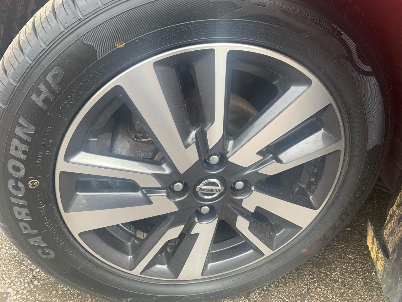 Nissan Versa SV 2021