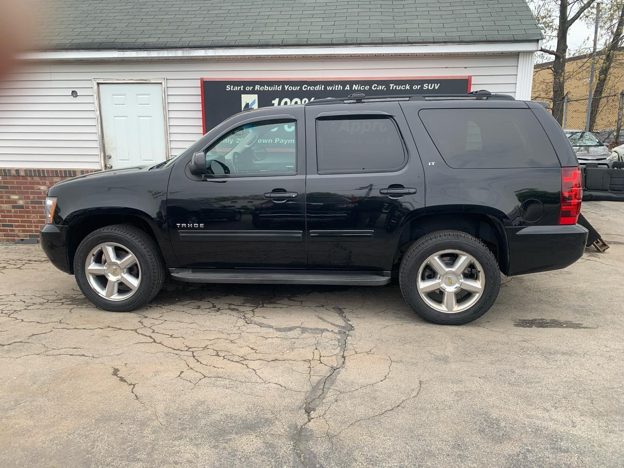 Chevrolet Tahoe  2014