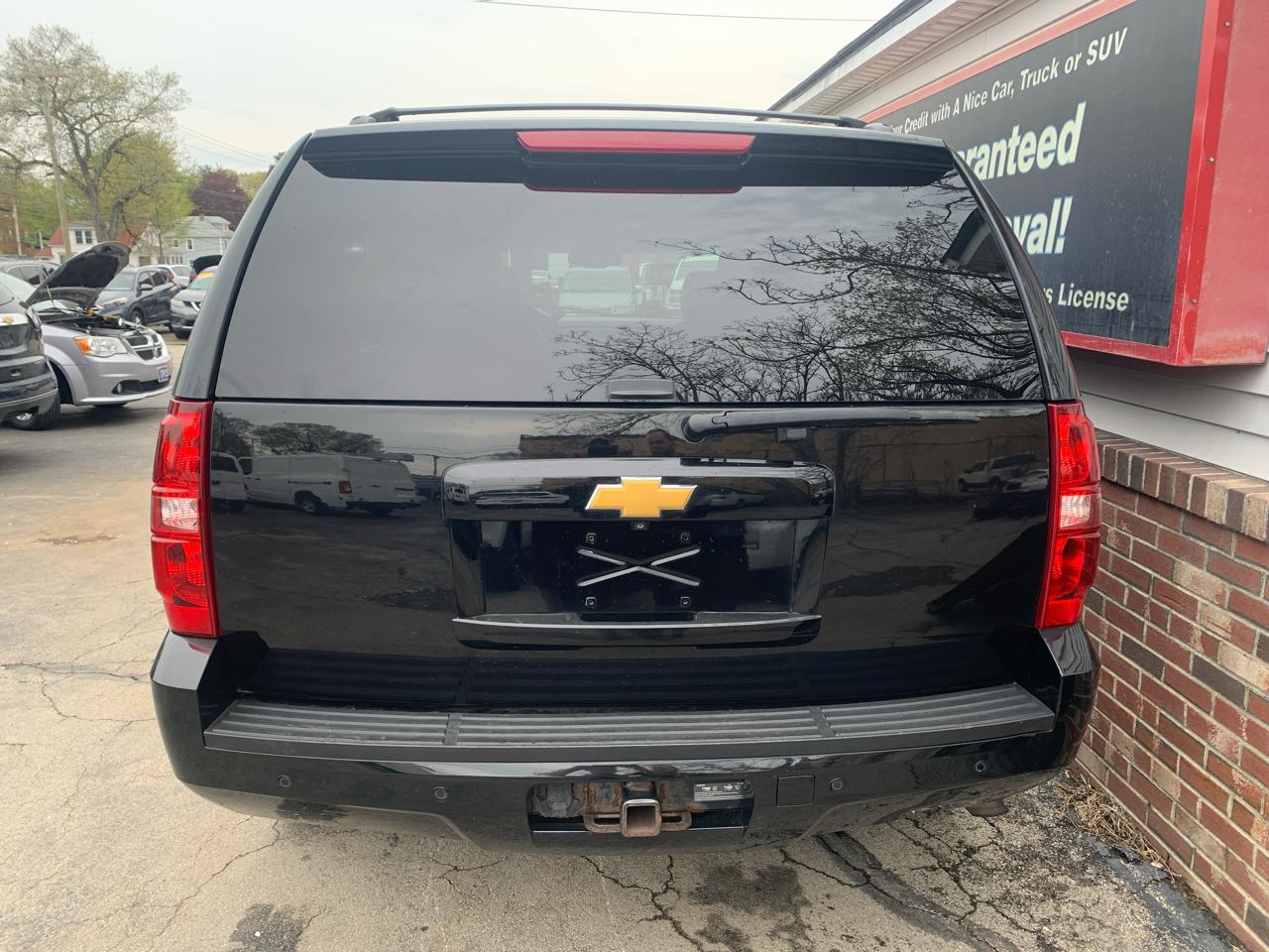 Chevrolet Tahoe  2014
