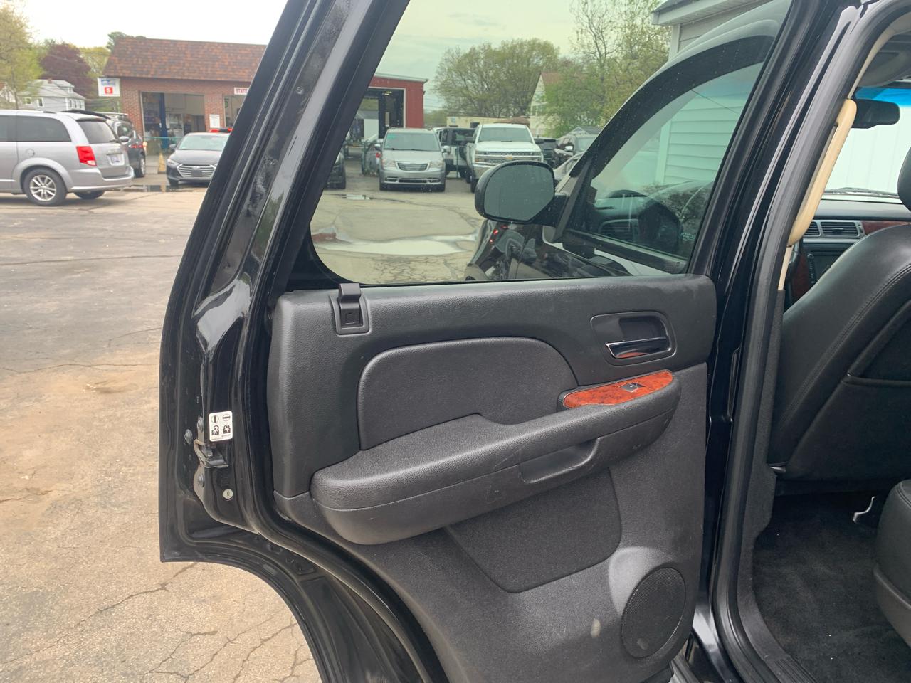 Chevrolet Tahoe  2014