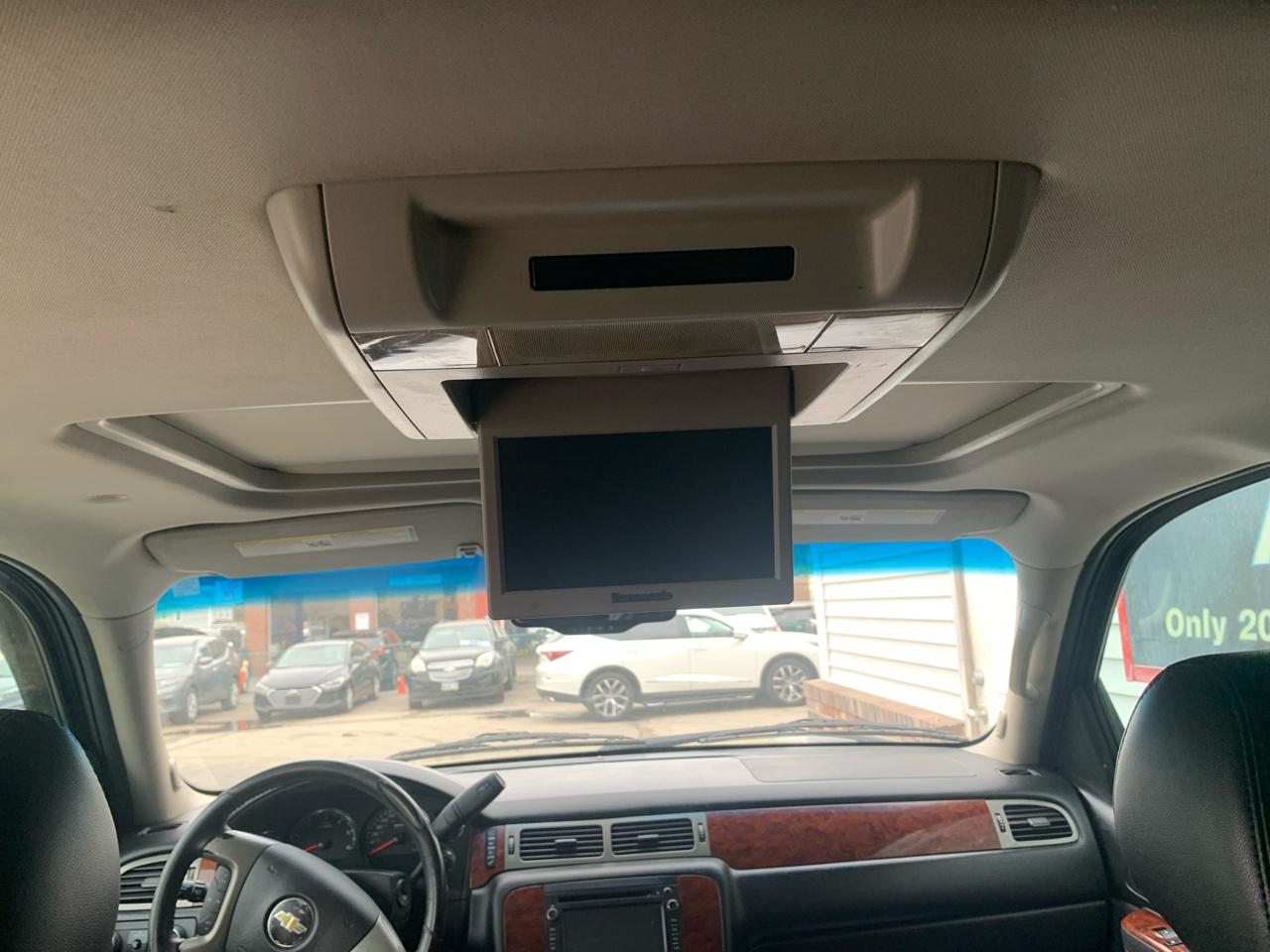 Chevrolet Tahoe  2014