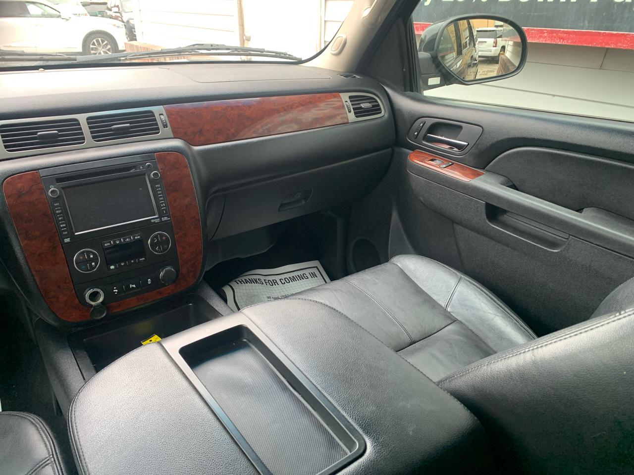 Chevrolet Tahoe  2014