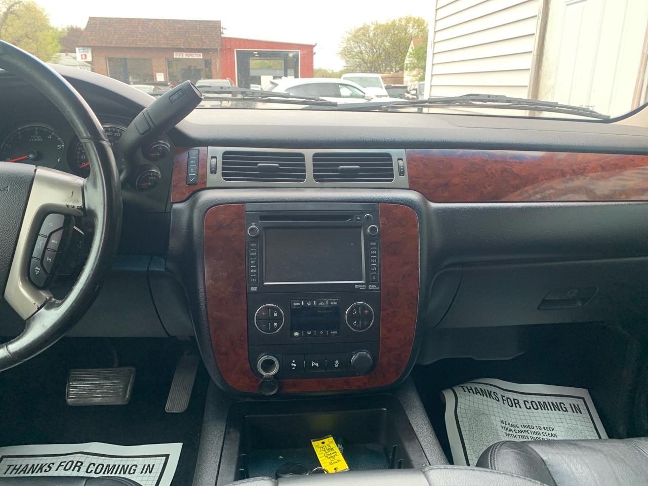 Chevrolet Tahoe  2014