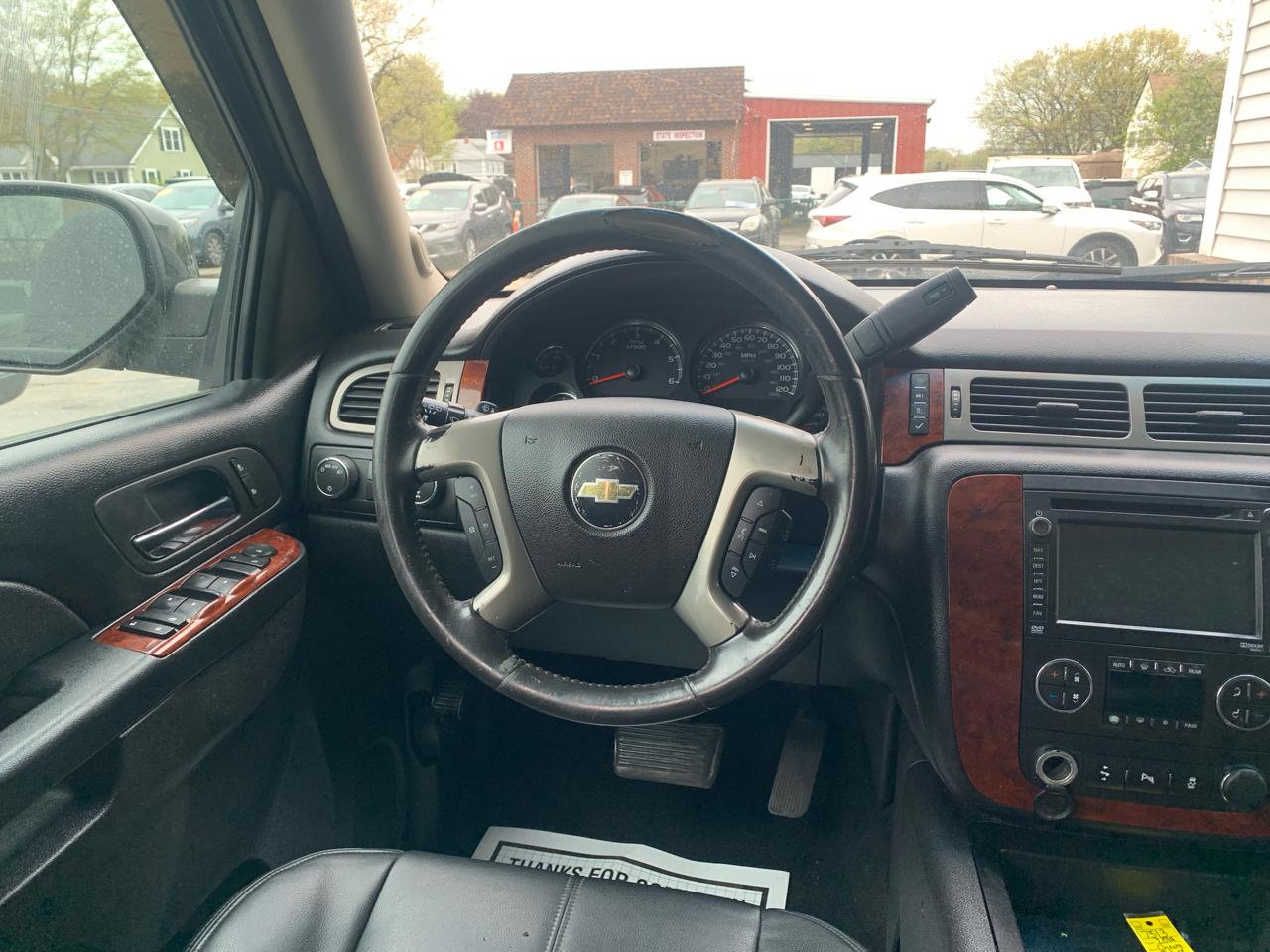 Chevrolet Tahoe  2014