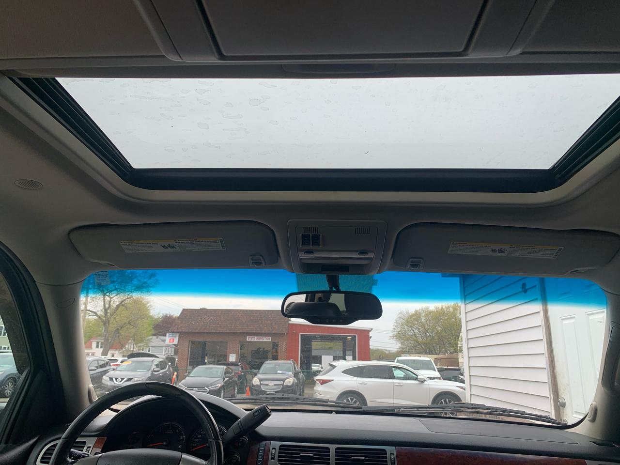Chevrolet Tahoe  2014