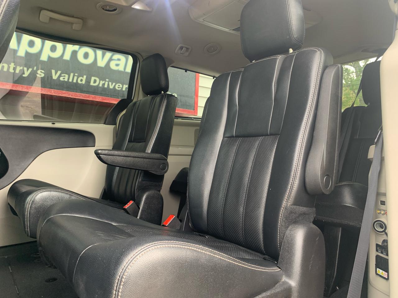 Chrysler Town & Country  2016
