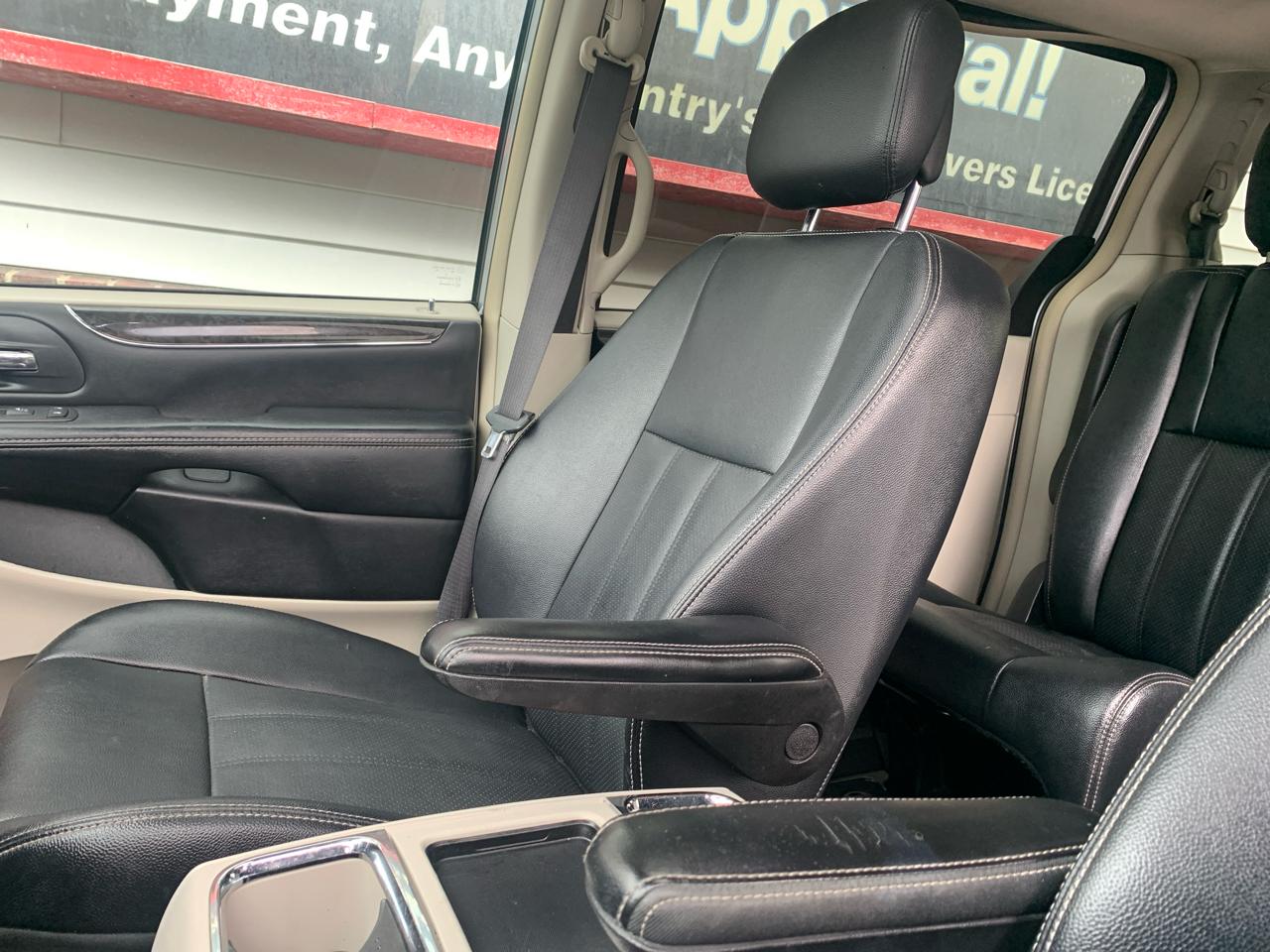 Chrysler Town & Country  2016