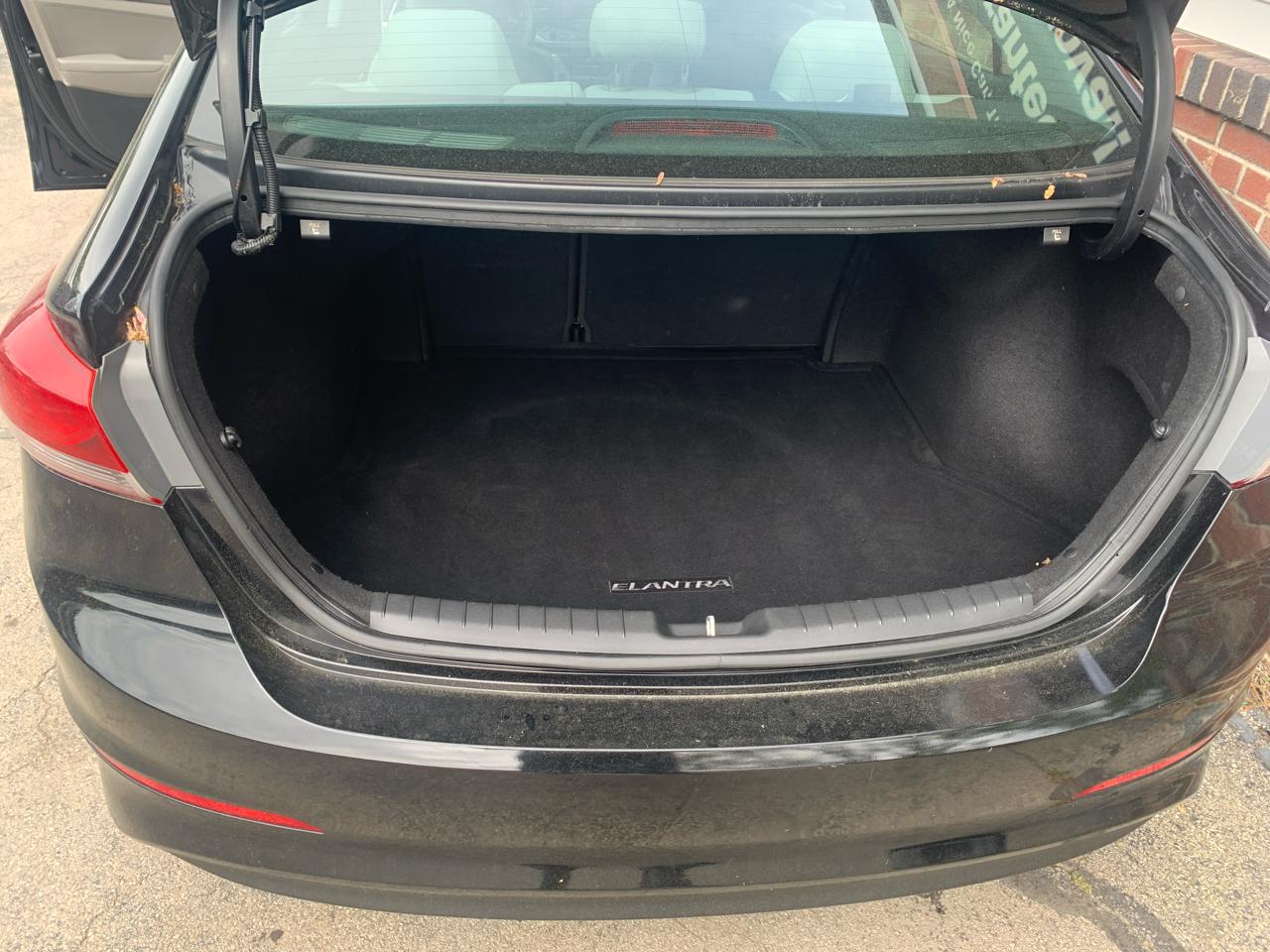 Hyundai Elantra SE 2018