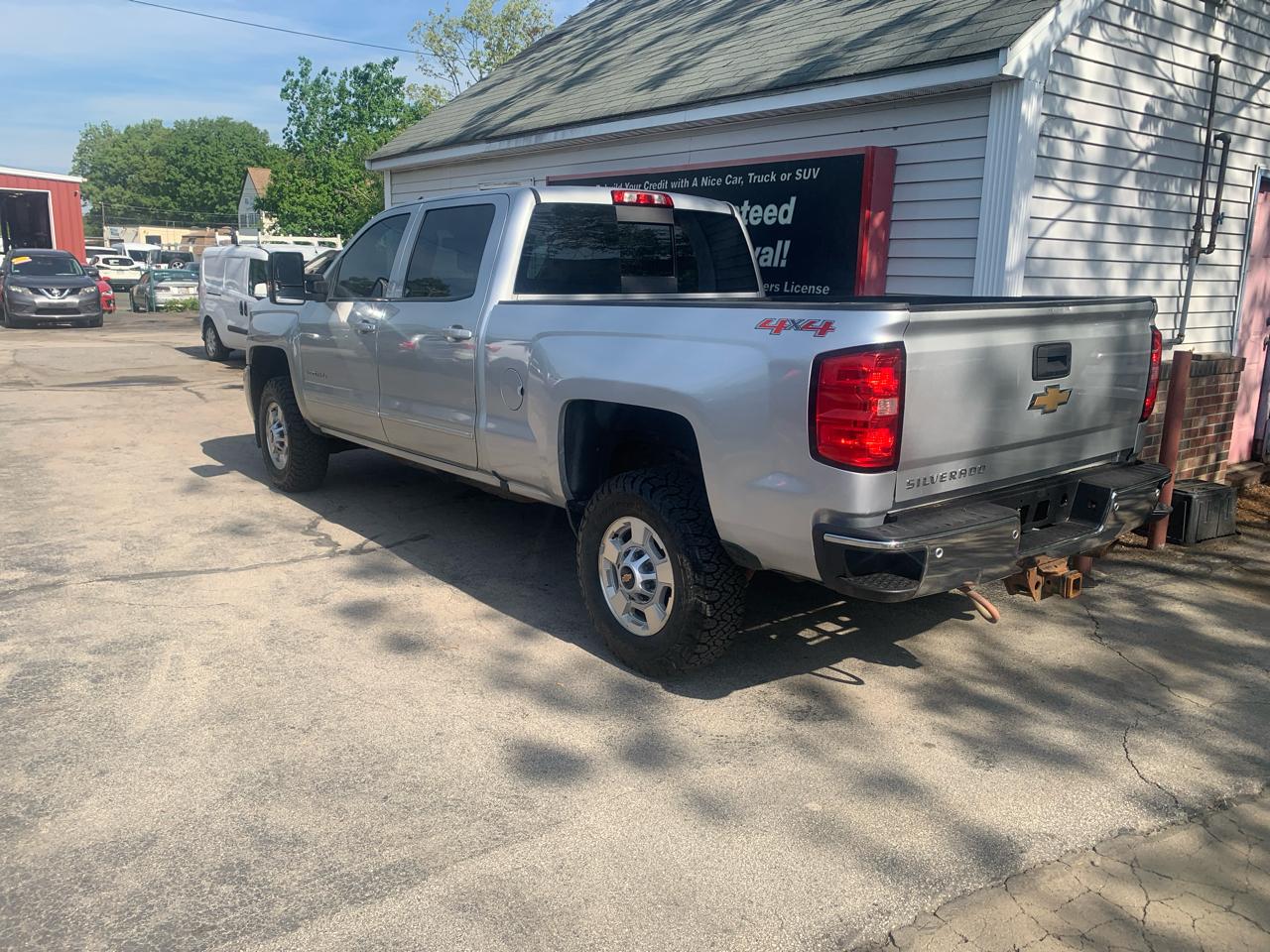 Chevrolet Silverado 2500HD 4WD Crew Cab 153.7" LT 2017