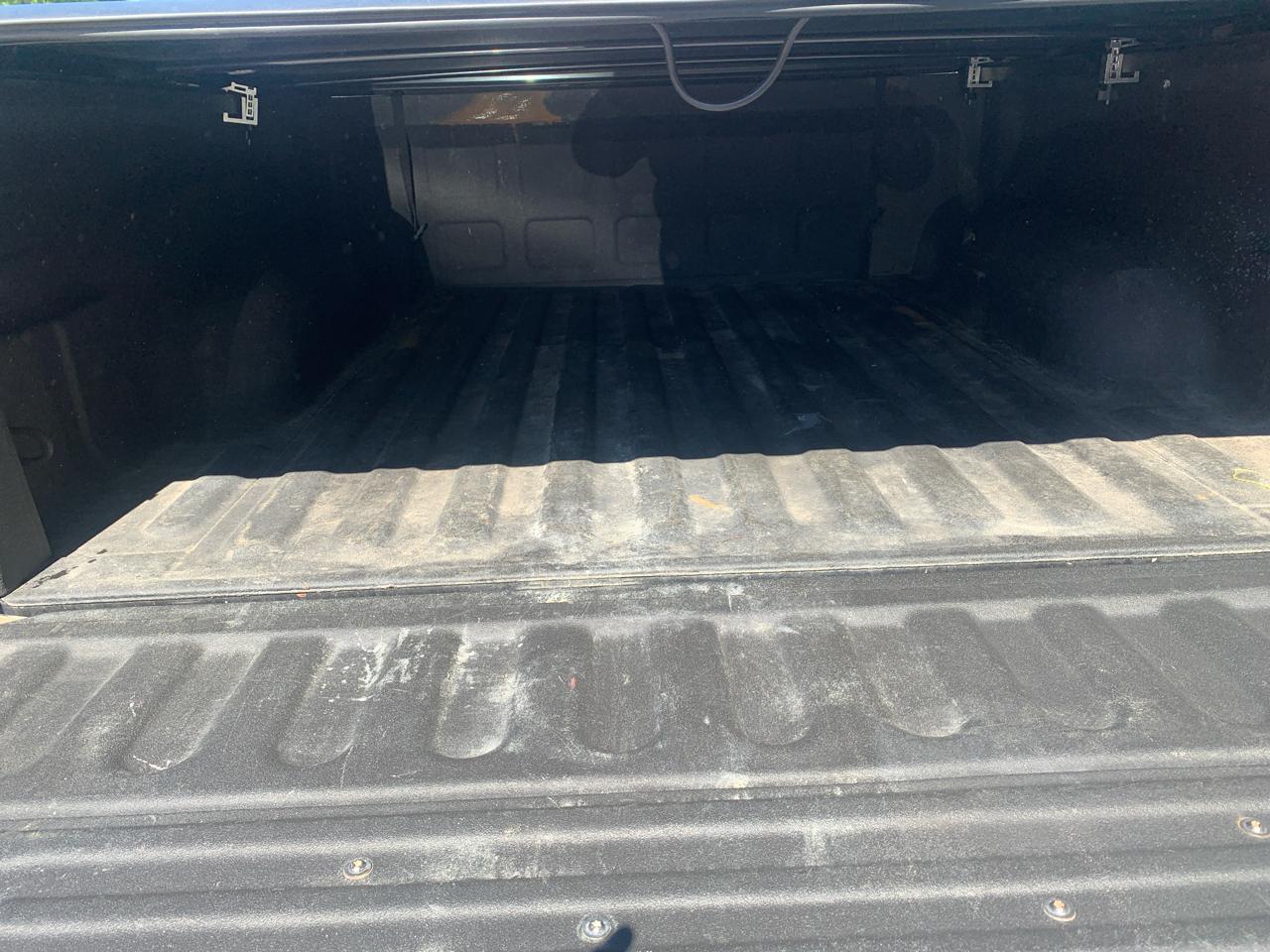 RAM 1500 4WD Crew Cab 140.5" Sport 2015