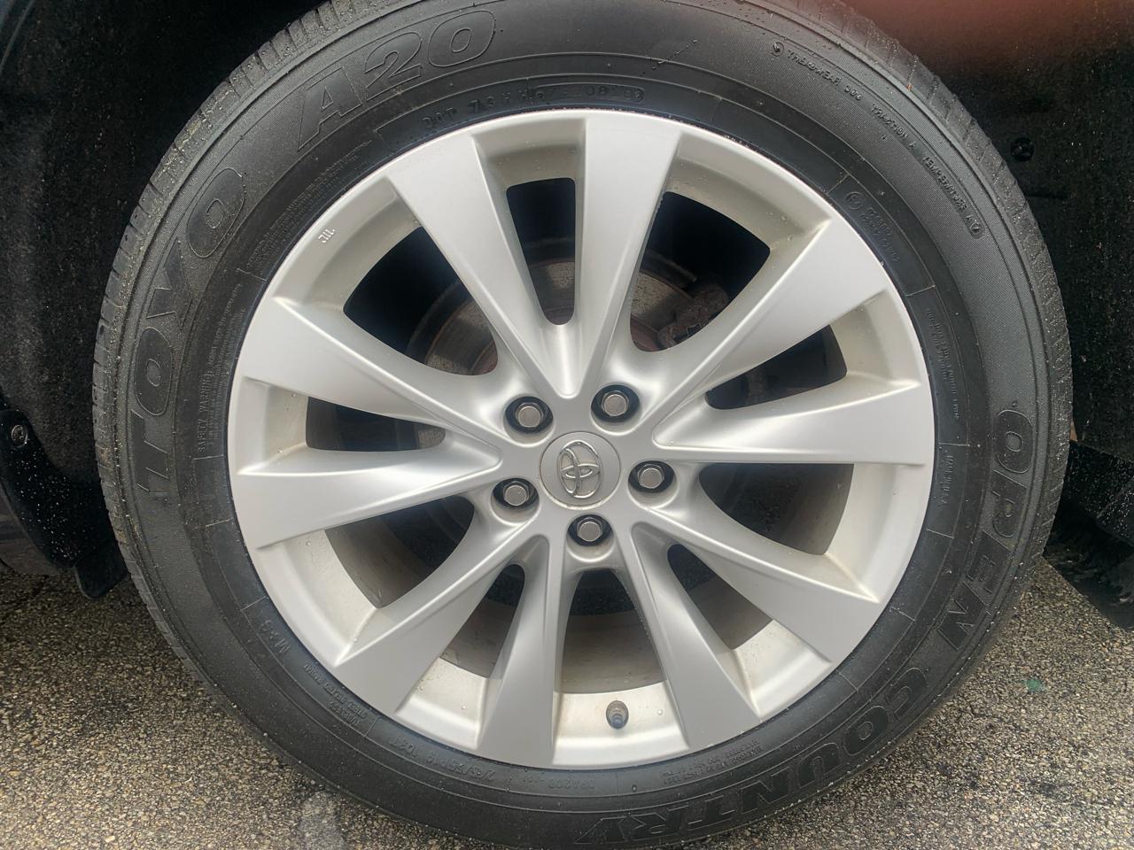 Toyota Venza  2013