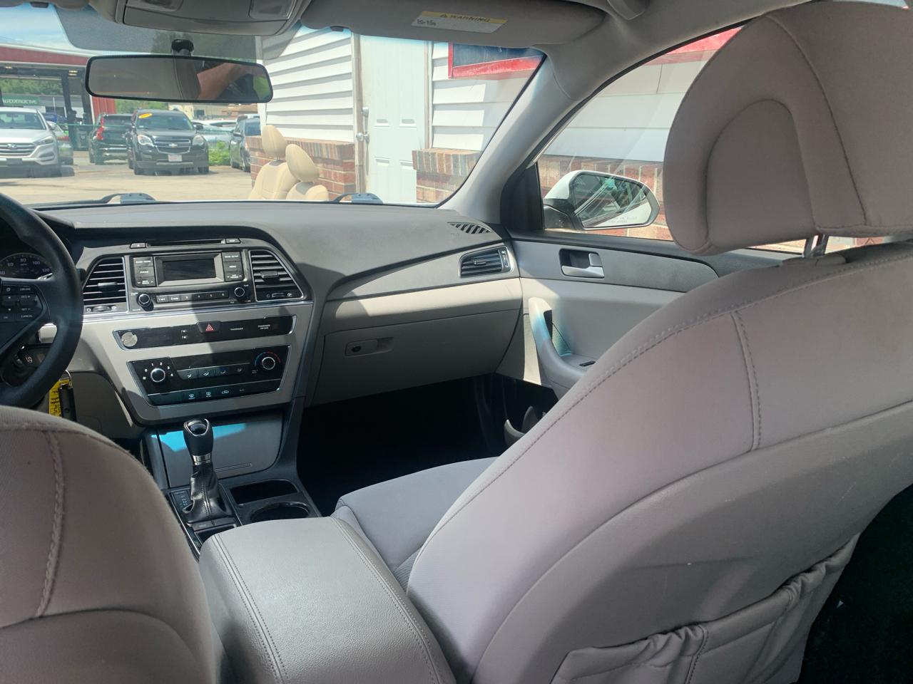 Hyundai Sonata SE 2015