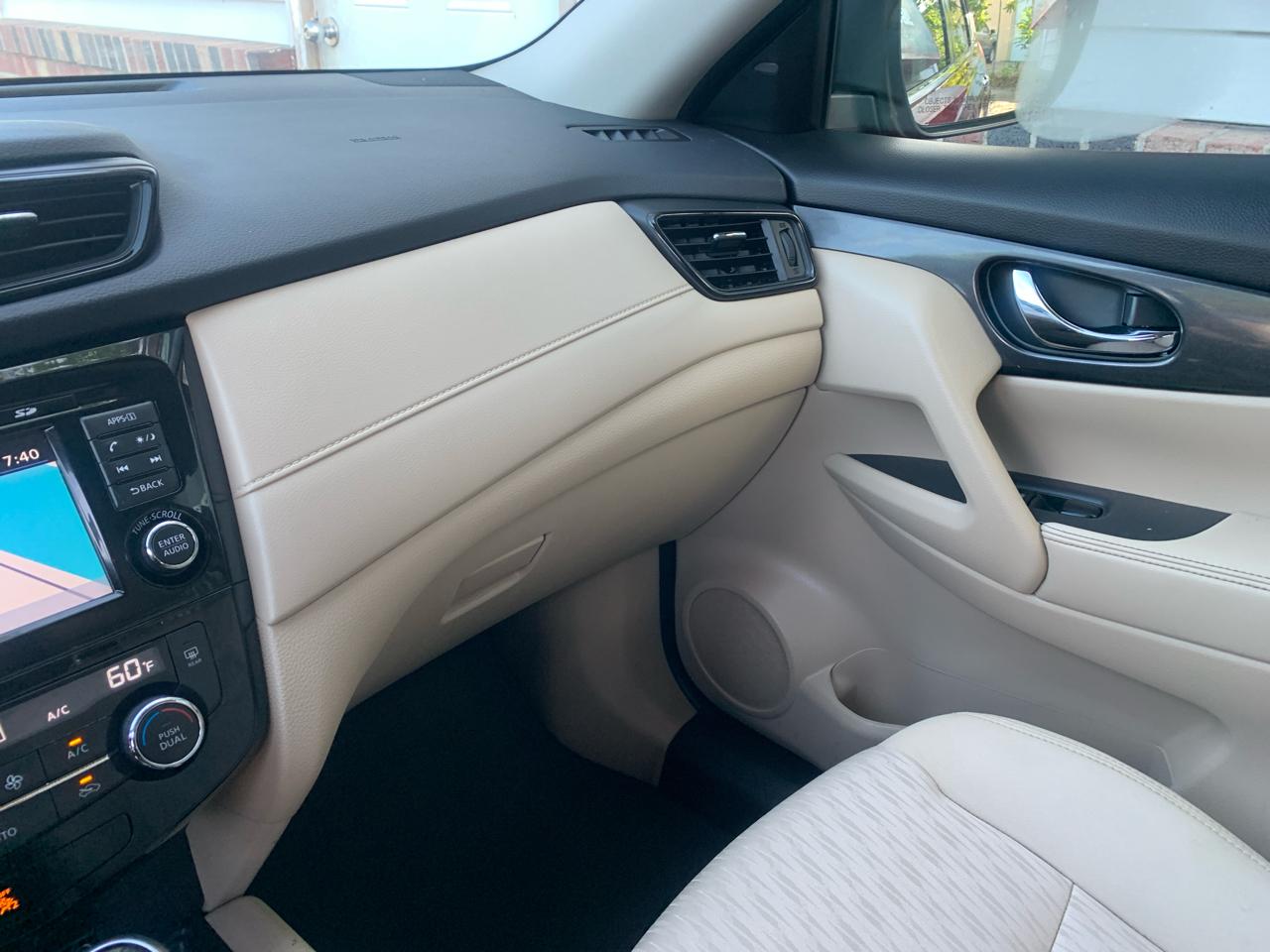 Nissan Rogue AWD SV 2017
