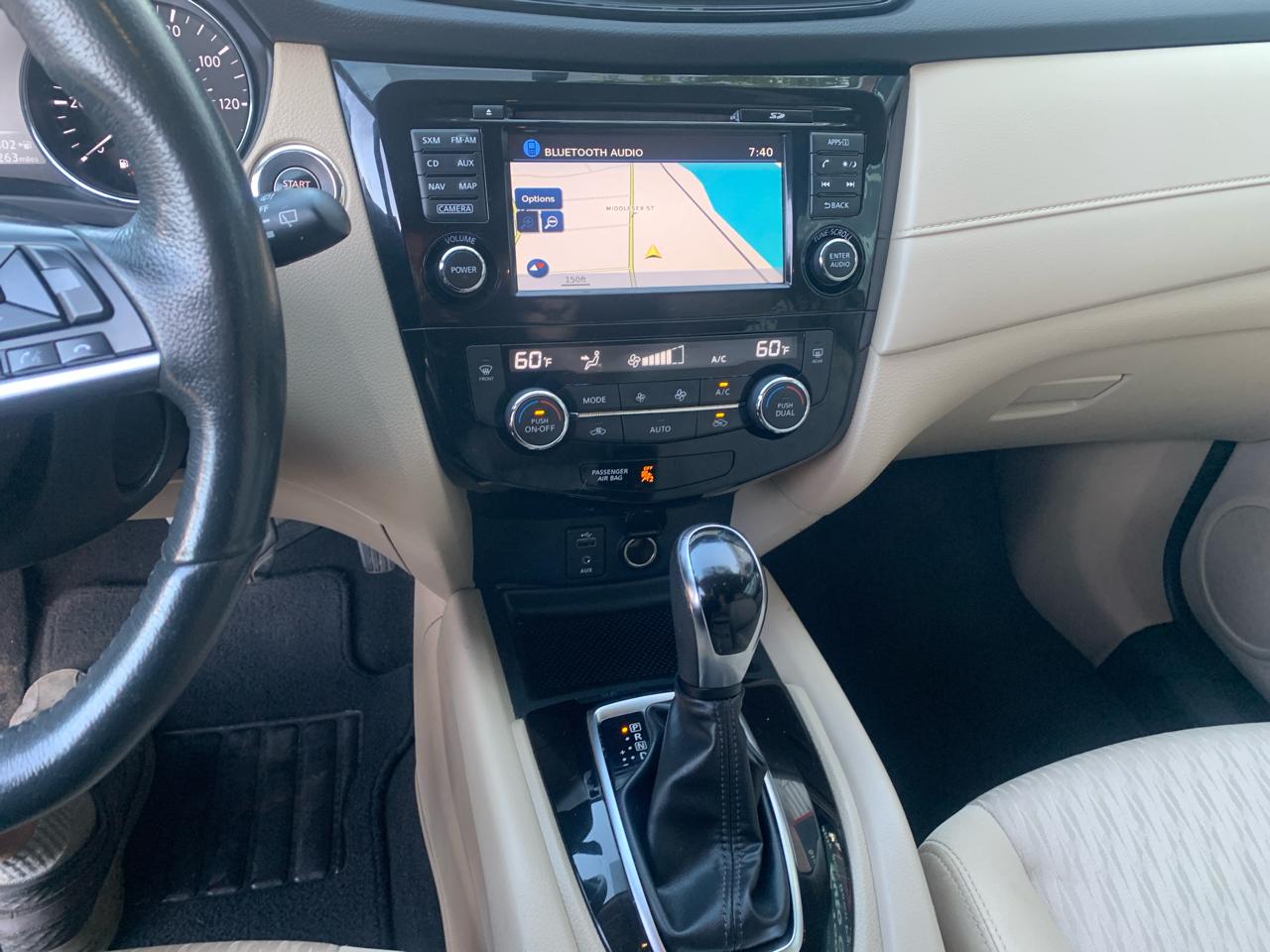 Nissan Rogue AWD SV 2017