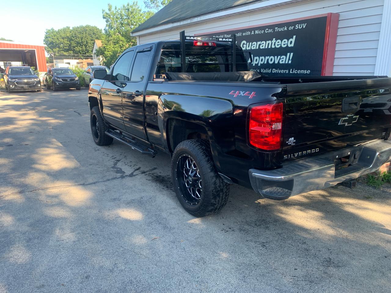 Chevrolet Silverado 1500 4WD Double Cab 143.5" LT w/1LT 2018