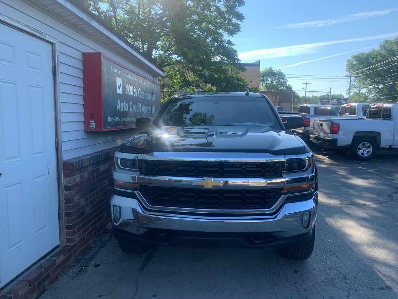 Chevrolet Silverado 1500 4WD Double Cab 143.5" LT w/1LT 2018