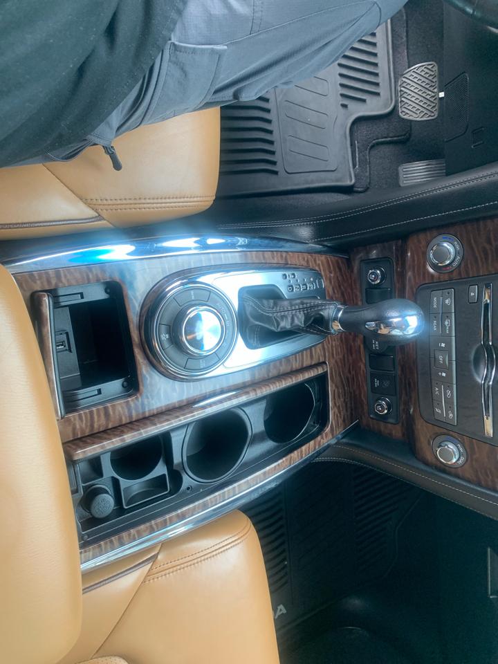 Nissan Armada 4x4 Platinum 2017