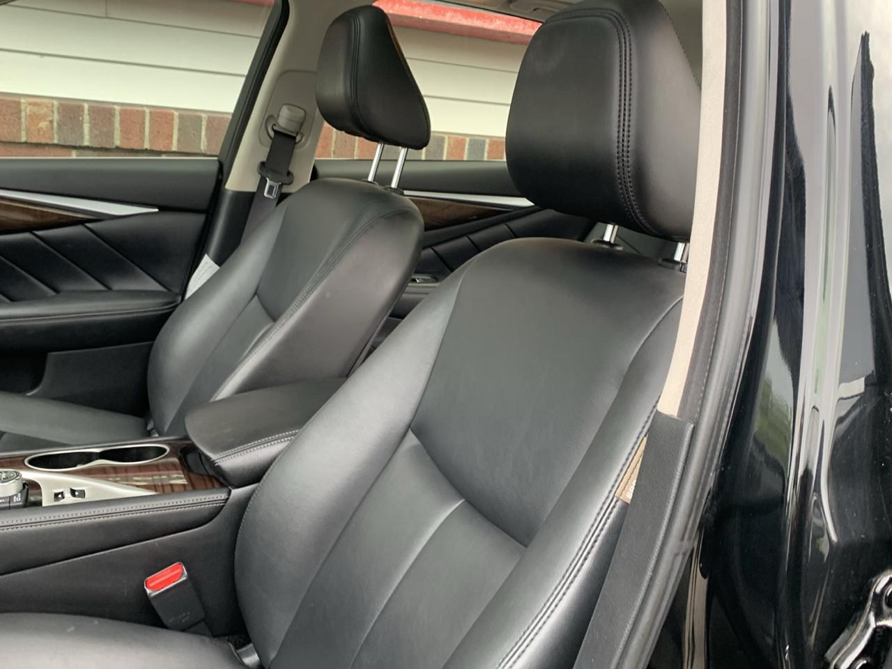 Infiniti Q50 3.0t LUXE AWD 2018