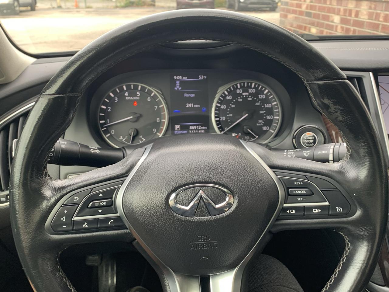 Infiniti Q50 3.0t LUXE AWD 2018